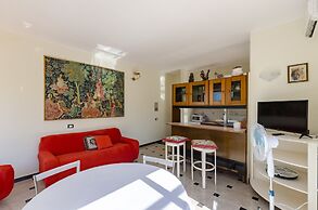 JOIVY Flat W/Terrace & Sea View