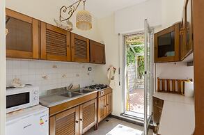 JOIVY Flat W/Terrace & Sea View