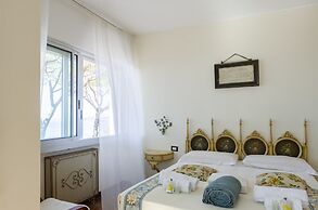 JOIVY Flat W/Terrace & Sea View