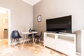 JOIVY Modern 1-Bed Flat W/Balcony