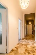 JOIVY Modern 1-Bed Flat W/Balcony