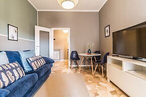 JOIVY Modern 1-Bed Flat W/Balcony