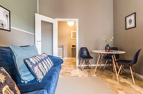 JOIVY Modern 1-Bed Flat W/Balcony