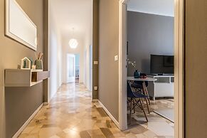 JOIVY Modern 1-Bed Flat W/Balcony