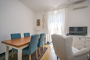 JOIVY Penthouse Flat W/Terrace