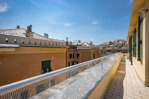 JOIVY Penthouse Flat W/Terrace