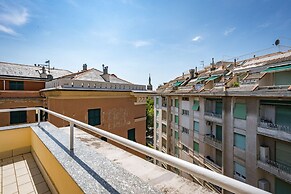 JOIVY Penthouse Flat W/Terrace