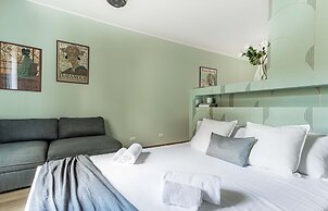 JOIVY Studio Near Natural Museum