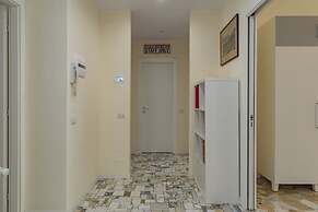 JOIVY Modern 2bed flat with balcony, 250m from M5 Foppa and M2 Sant'Ag