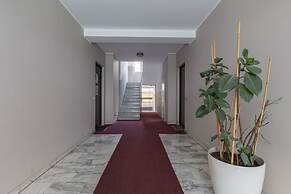 JOIVY Modern 2bed flat with balcony, 250m from M5 Foppa and M2 Sant'Ag