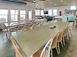 Avg622#2-beach Club 2