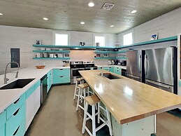 Avg622#2-beach Club 2