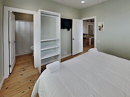 Avg622#2-beach Club 2