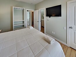 Avg622#2-beach Club 2