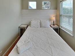 Avg622#1-beach Club 1