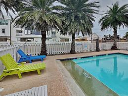 Avg622#1-beach Club 1