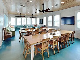 Avg622#1-beach Club 1