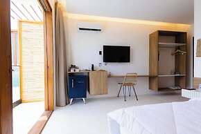 Mikiki Lifestyle Hotel