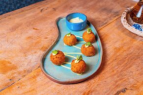 Mikiki Lifestyle Hotel