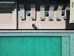 Mikiki Lifestyle Hotel