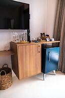 Mikiki Lifestyle Hotel