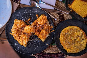 Mikiki Lifestyle Hotel