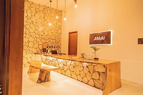 Mikiki Lifestyle Hotel