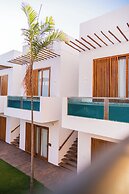 Mikiki Lifestyle Hotel