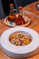 Mikiki Lifestyle Hotel