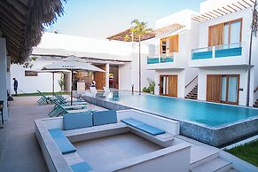 Mikiki Lifestyle Hotel