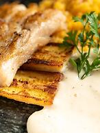 Mikiki Lifestyle Hotel