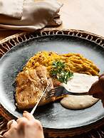 Mikiki Lifestyle Hotel