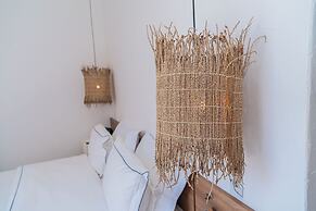 Mikiki Lifestyle Hotel