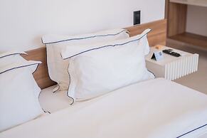 Mikiki Lifestyle Hotel