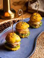 Mikiki Lifestyle Hotel