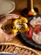 Mikiki Lifestyle Hotel