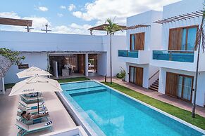 Mikiki Lifestyle Hotel