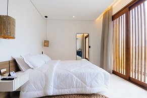 Mikiki Lifestyle Hotel
