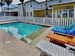 Avg622#3-beach Club 3