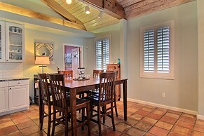 Elv912-cake by the Ocean