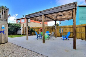 Elv912-cake by the Ocean