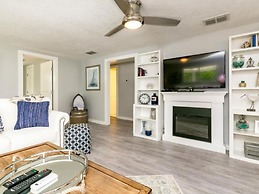 Er223-cape Cod Cottage