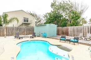 Er223-cape Cod Cottage