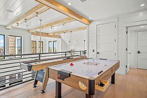 Ma652- Hooty And The Blowfish