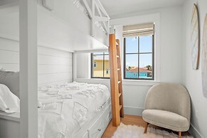 Ma652- Hooty And The Blowfish