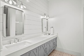 Ma652- Hooty And The Blowfish