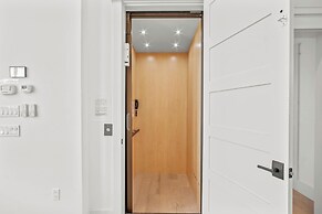 Ma652- Hooty And The Blowfish