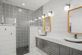 Ma652- Hooty And The Blowfish