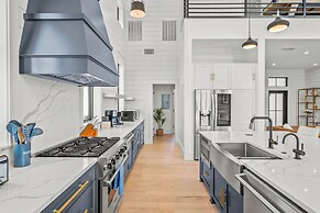 Ma652- Hooty And The Blowfish