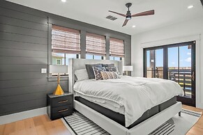 Ma652- Hooty And The Blowfish